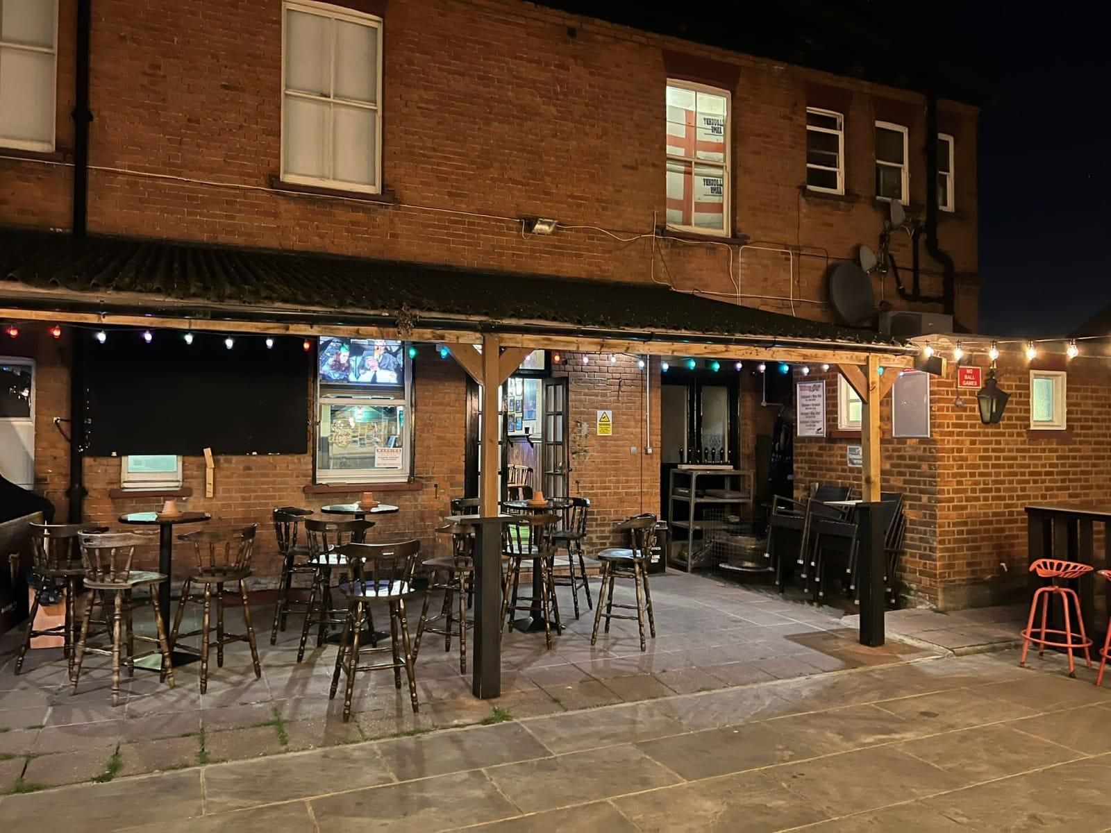 Willoughby Arms - Kingston. (Pub, External, Garden). Published on 21-05-2022