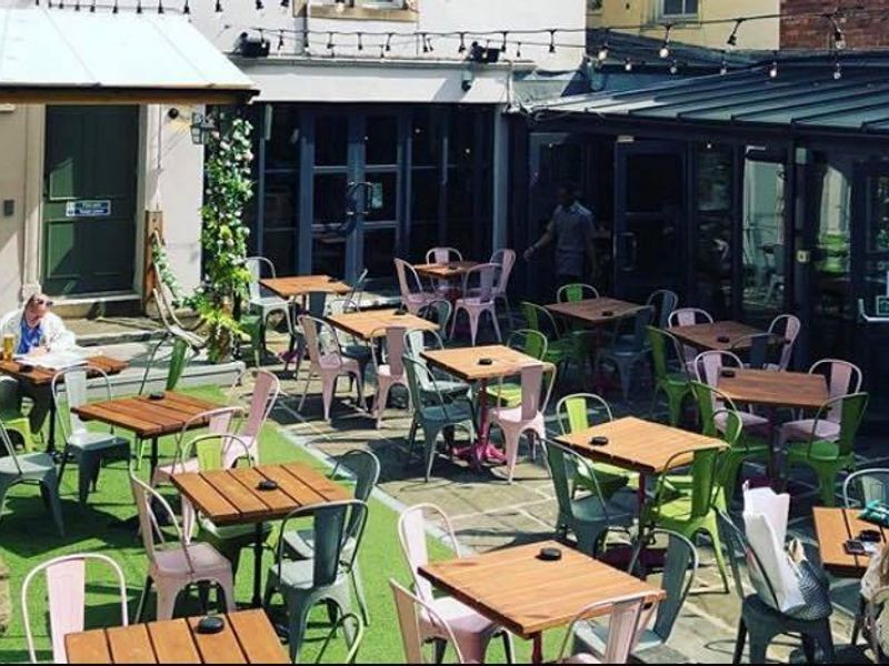 (Pub, Garden). Published on 30-01-2022