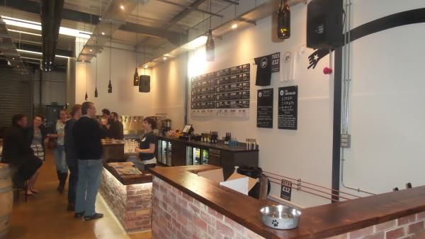 (Pub, Brewery, Bar). Published on 22-06-2015