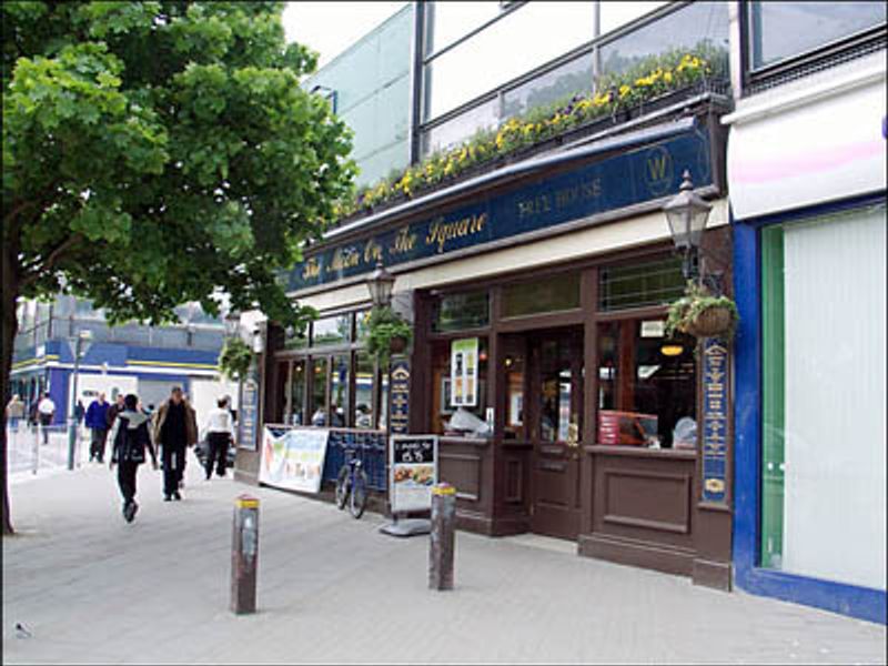 Moon on the Square, Feltham. (Pub, External, Key). Published on 06-03-2013