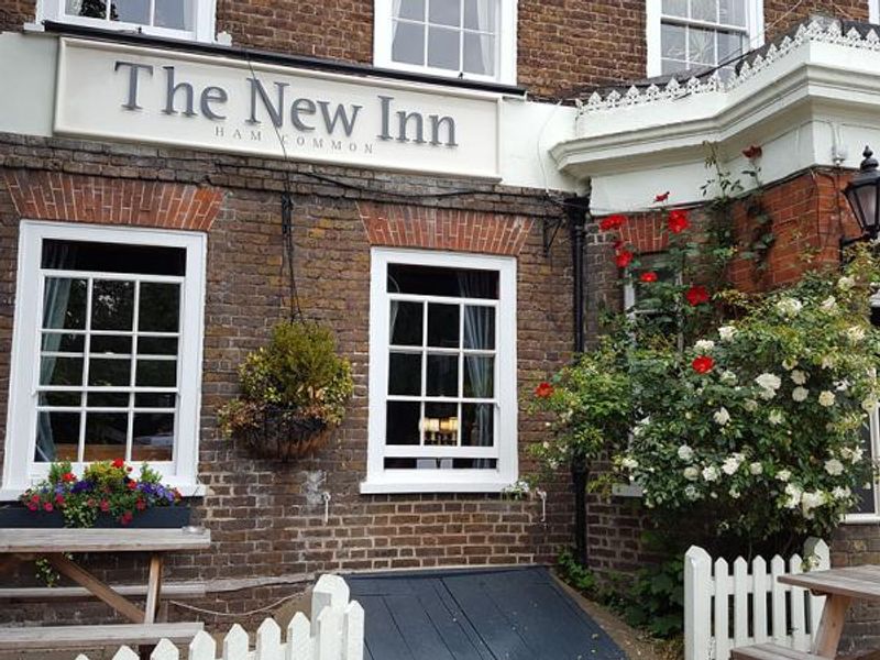 Close-up view taken in June 2016. (Pub, External). Published on 15-06-2016 