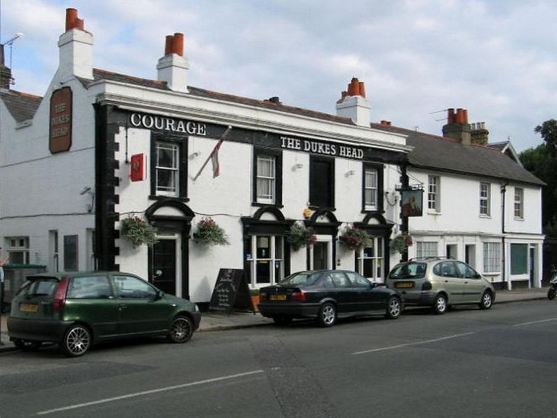 Dukes Head, Hampton (Sept 2005). (Pub, External, Key). Published on 06-02-2026 