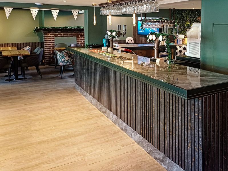 The Railway Bell, Hampton. (July 2026). (Pub, Bar). Published on 04-07-2026 