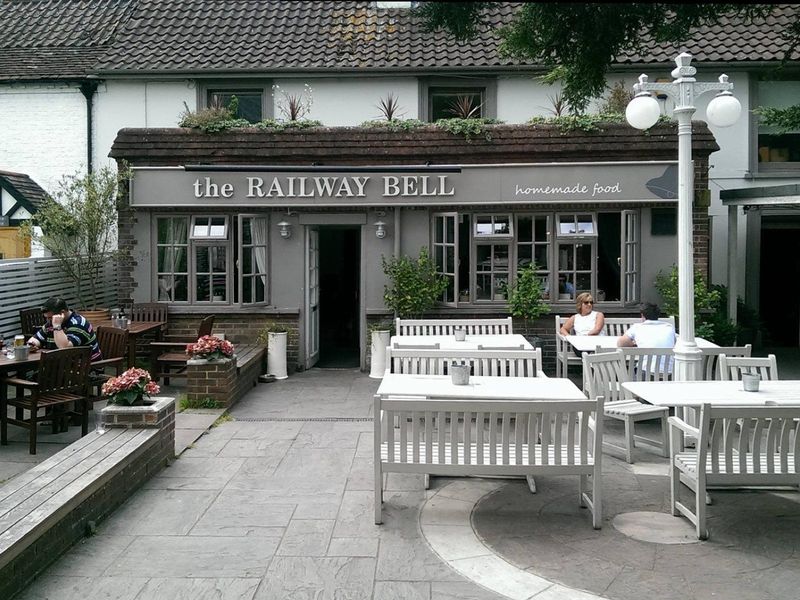 The Railway Bell, Hampton. (Photo taken 2017). (Pub, External, Key). Published on 10-05-2026
