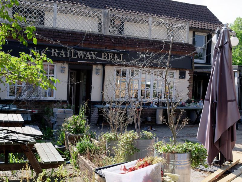 The Railway Bell, Hampton. May 2026. (Pub, External). Published on 10-05-2026 