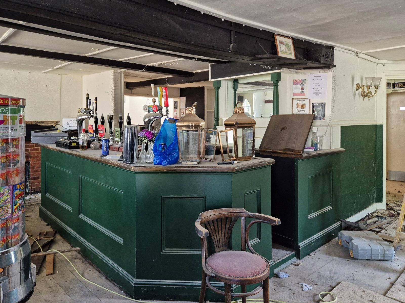The Railway Bell, Hampton. May 2026. (Pub, Bar). Published on 10-05-2026