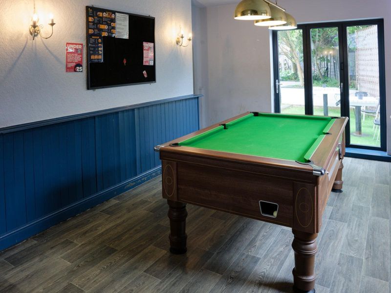 Worlds End, Hampton. Pool Table area - May 2026. (Pub). Published on 12-05-2026 