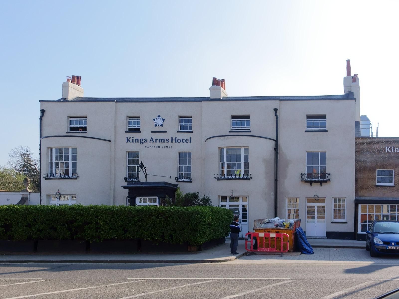 Kings Arms Hotel, Hampton Court (March 2019). (Pub, External, Key). Published on 19-04-2026