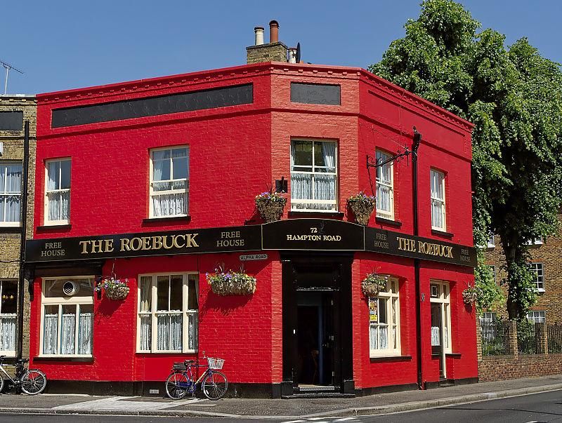 The Roebuck - Hampton Hill 2007. (Pub, External, Key). Published on 21-01-2024