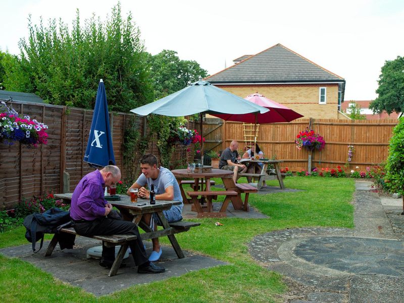 The Windmill, Hampton Hill - back garden (July 2011). (Pub, External, Garden). Published on 14-05-2026 