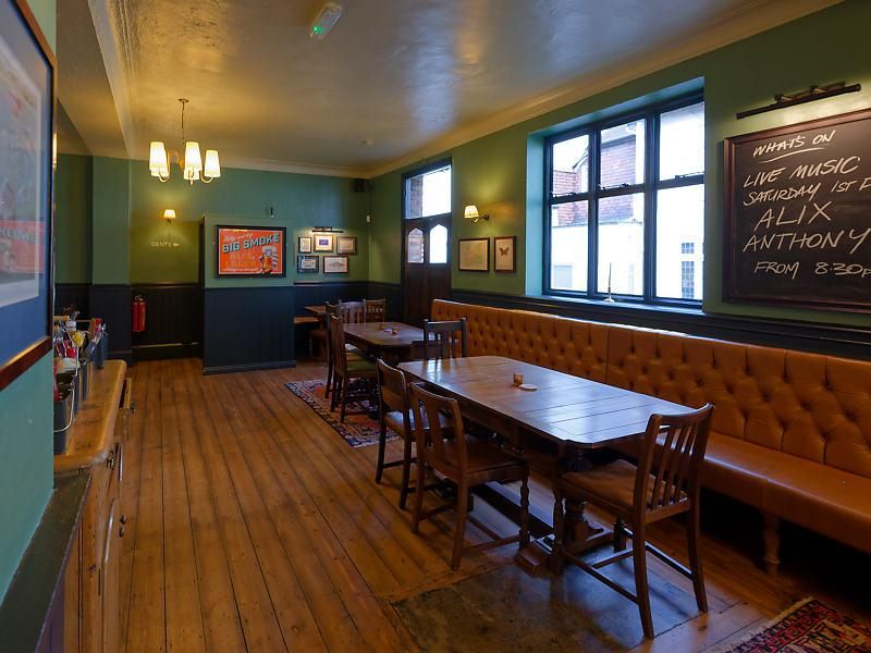 View of side dining room. (Pub). Published on 01-02-2025