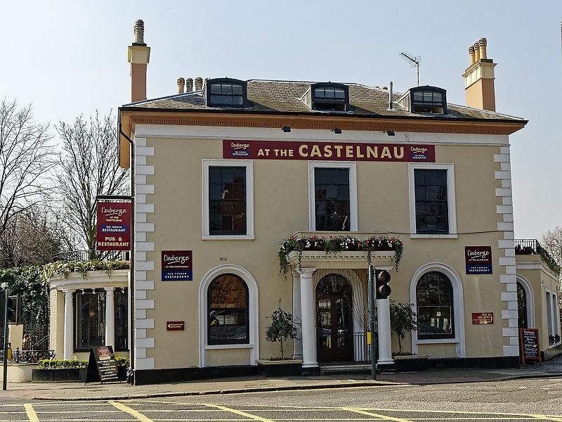 The Castelnau, Barnes. Photo 2007. (Pub, External, Key). Published on 12-02-2023