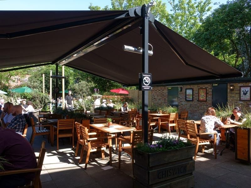 Outside covered patio. (Pub, External). Published on 06-05-2018