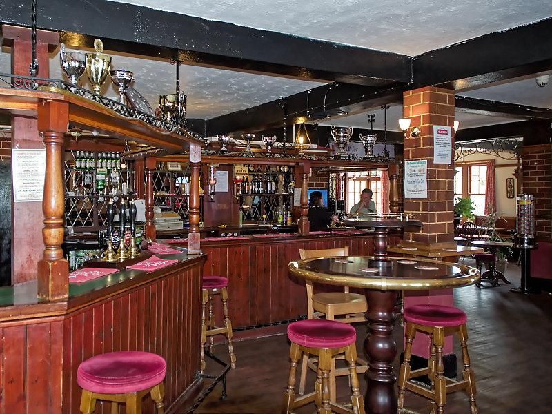 Bar (June 2011). (Pub, Bar). Published on 15-01-2023