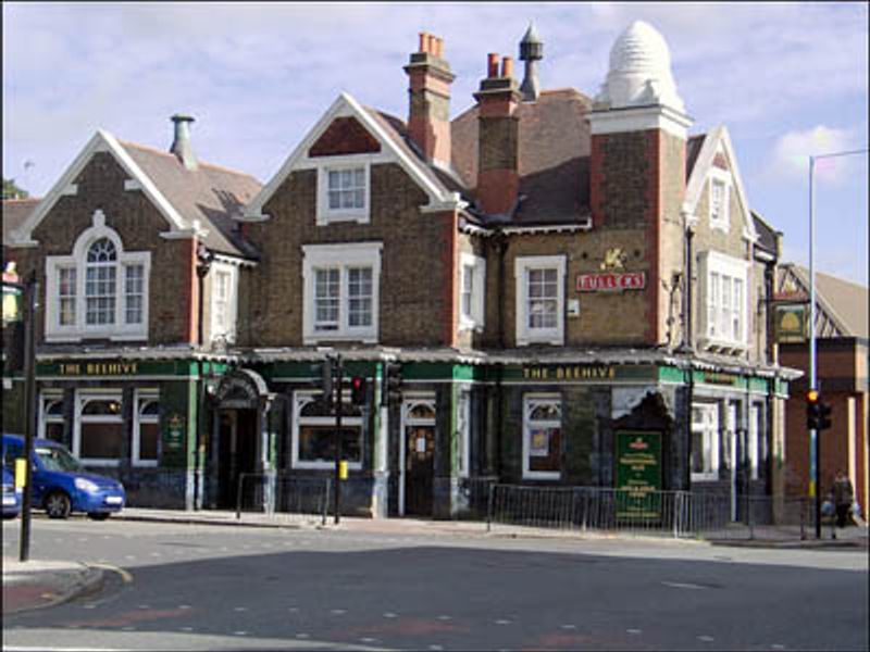 Beehive, Brentford. (Pub, External, Key). Published on 06-03-2013