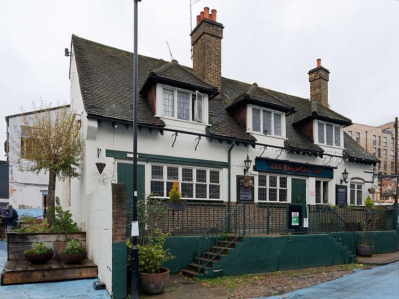 Brewery Tap, Brentford (Oct 2023). (Pub, External, Key). Published on 14-10-2023