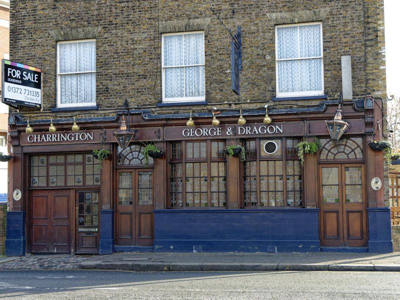 George & Dragon, Brentford 2006. (Pub, External, Key). Published on 07-08-2025 