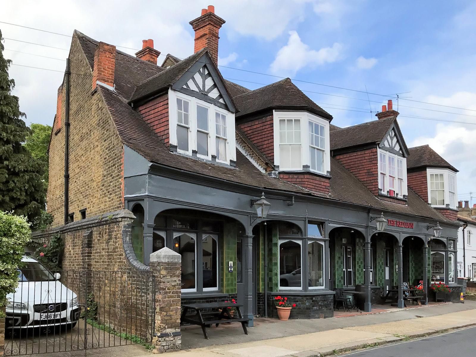 Red Lion, Isleworth May 2025. (Pub, External, Key). Published on 19-04-2026