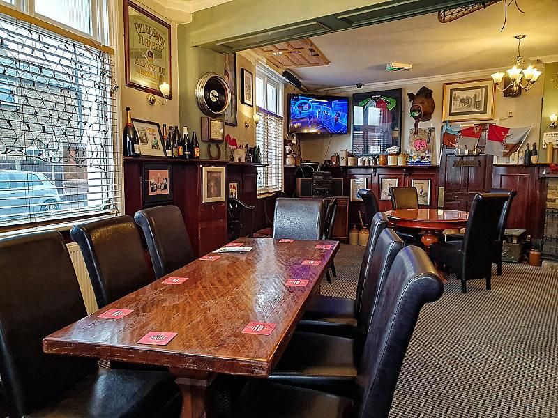 Victoria Tavern - main bar area. (Pub). Published on 25-02-2023
