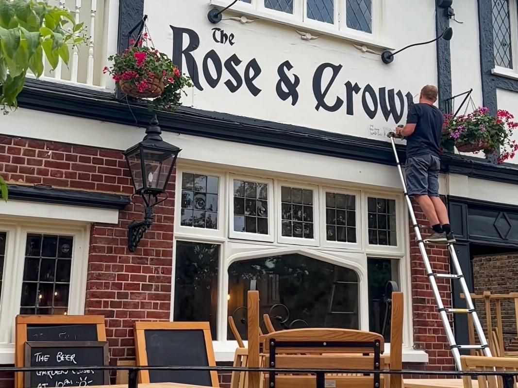 Rose & Crown - Sign writing - Sept 2025. (External, Sign). Published on 12-09-2025