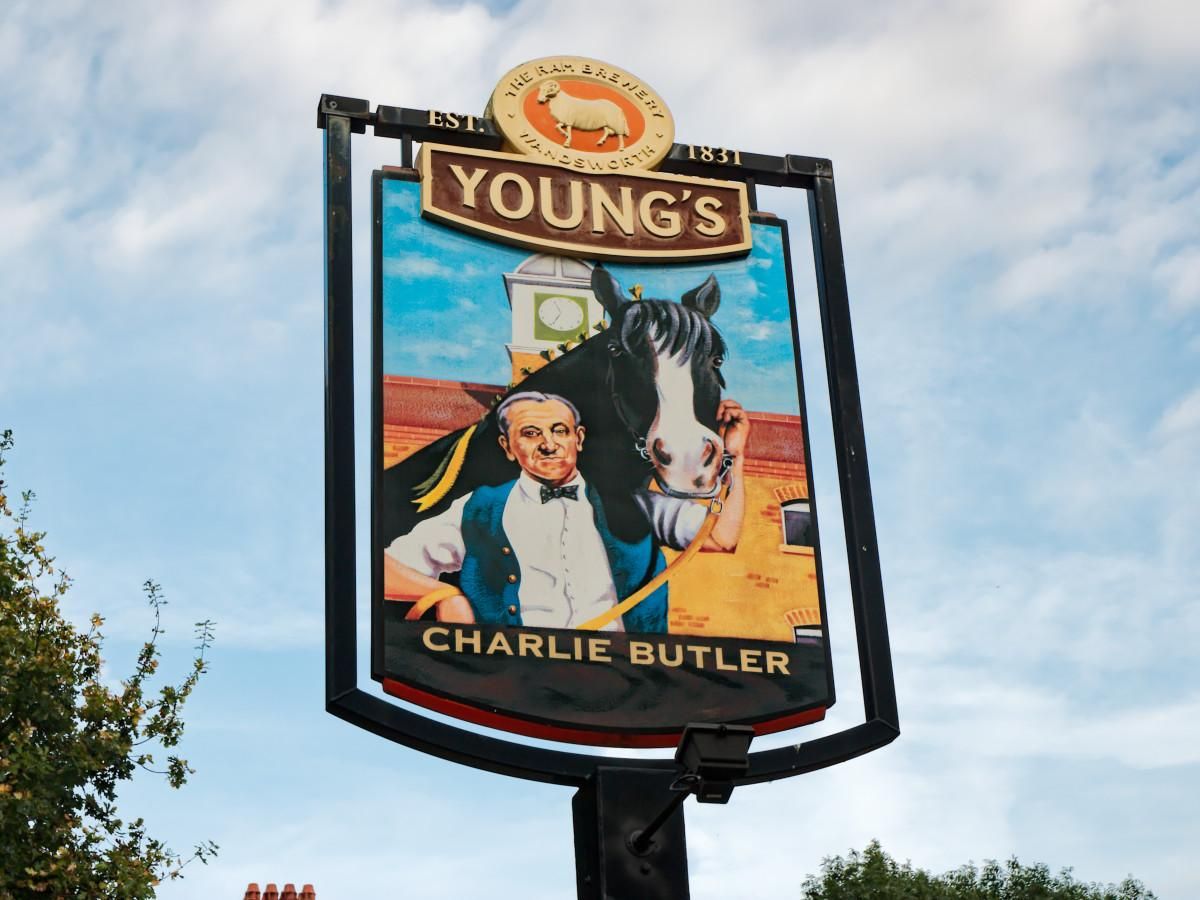 Charlie Butler Pub Sign, Mortlake. Photo taken Aug 2005. (Sign). Published on 10-08-2025