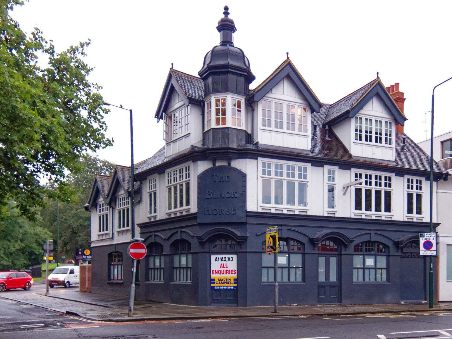 The Black Horse (photo taken Aug 2011). (Pub, External, Key). Published on 06-10-2025