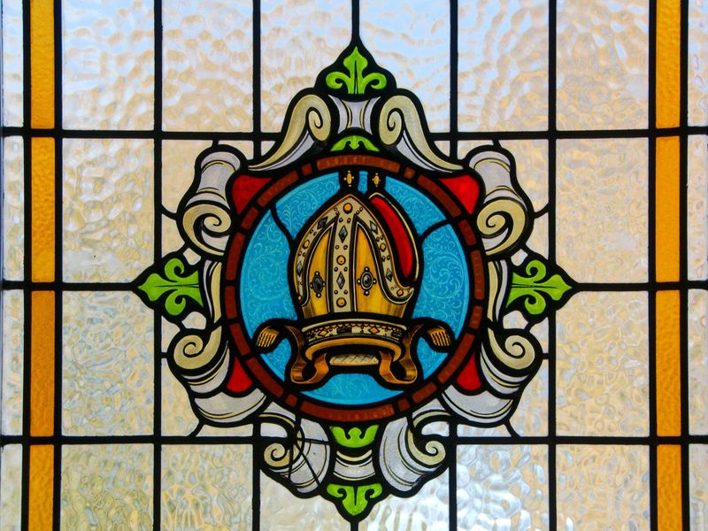Stained glass leaded window. (Pub). Published on 05-07-2026 