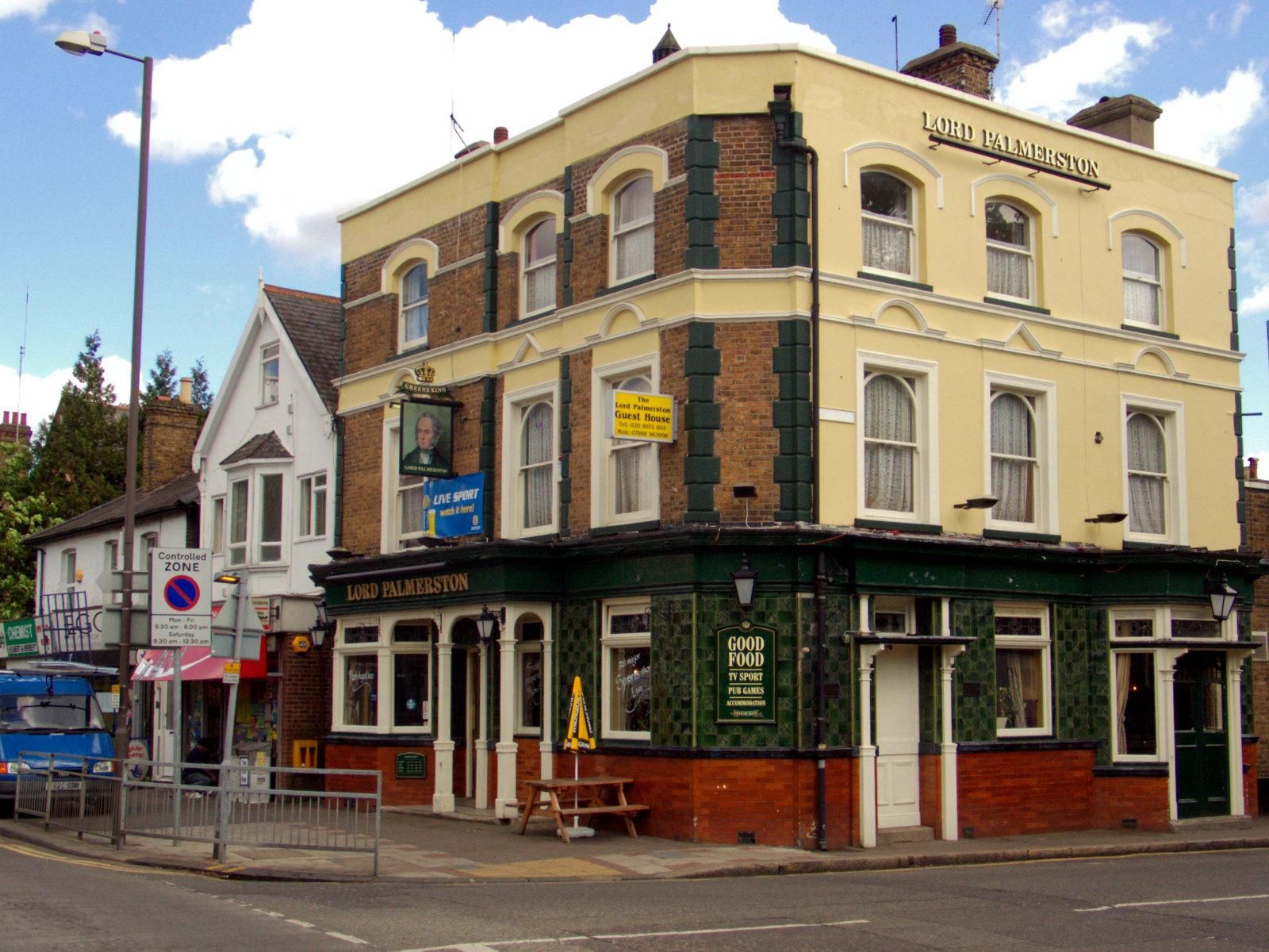 Lord Palmerston, Hounslow TW3 (photo taken Mat 2005). (Pub, External, Key). Published on 07-02-2026