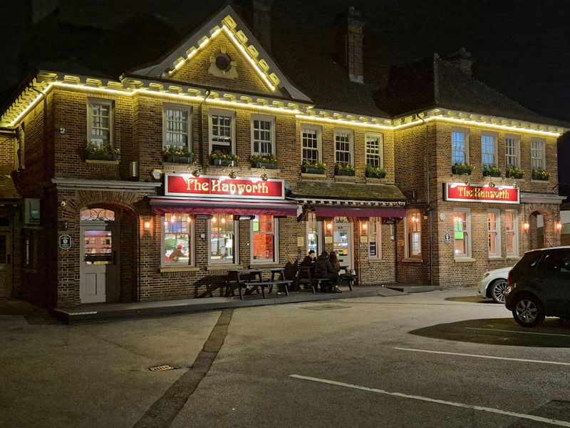 The Hanworth, Hounslow (October 2026). (Pub, External, Key). Published on 15-10-2026