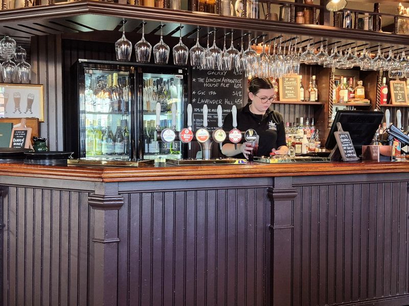London Apprentice, Isleworth (photo taken Aug 2026). (Pub, Bar). Published on 14-08-2026 