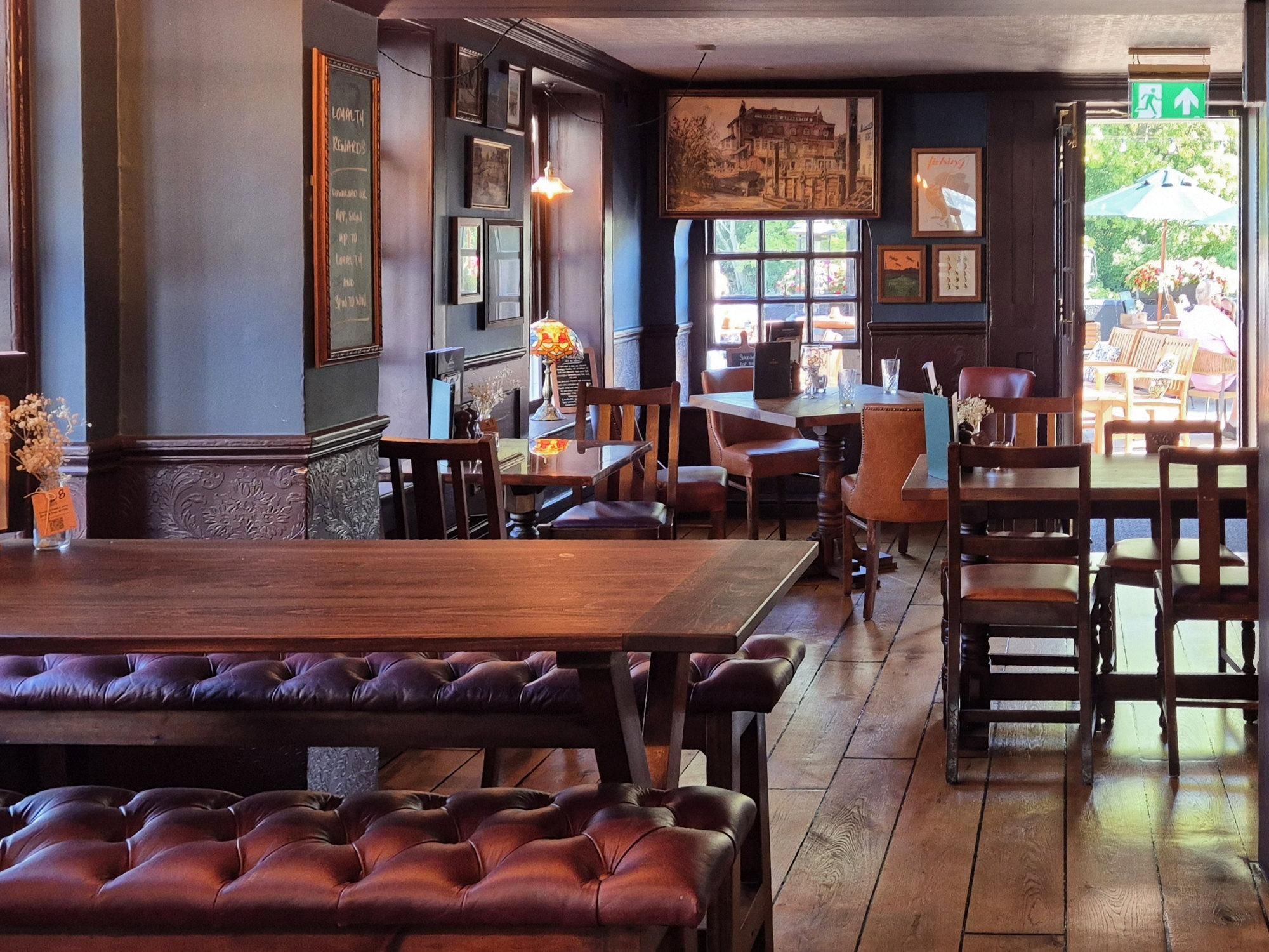 London Apprentice, Isleworth (photo taken Aug 2026). (Pub). Published on 14-08-2026
