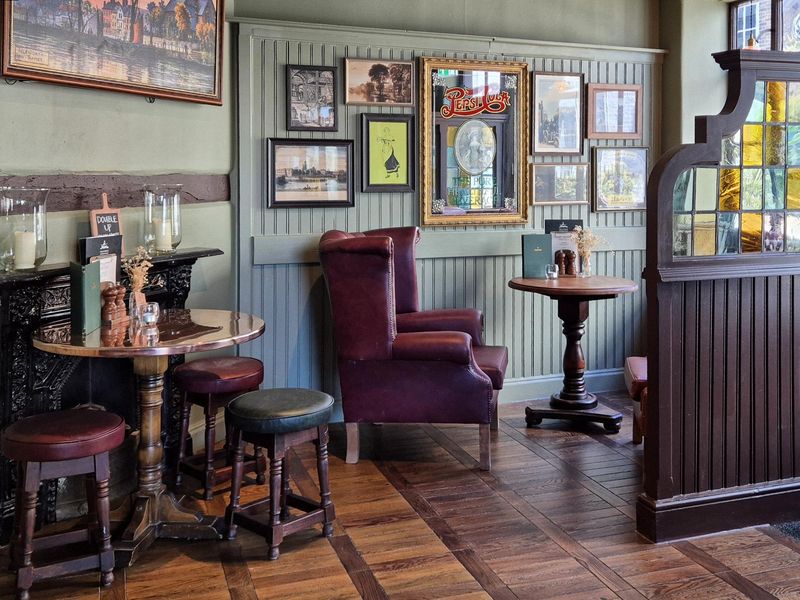 London Apprentice, Isleworth (photo taken Aug 2026). (Pub). Published on 14-08-2026 