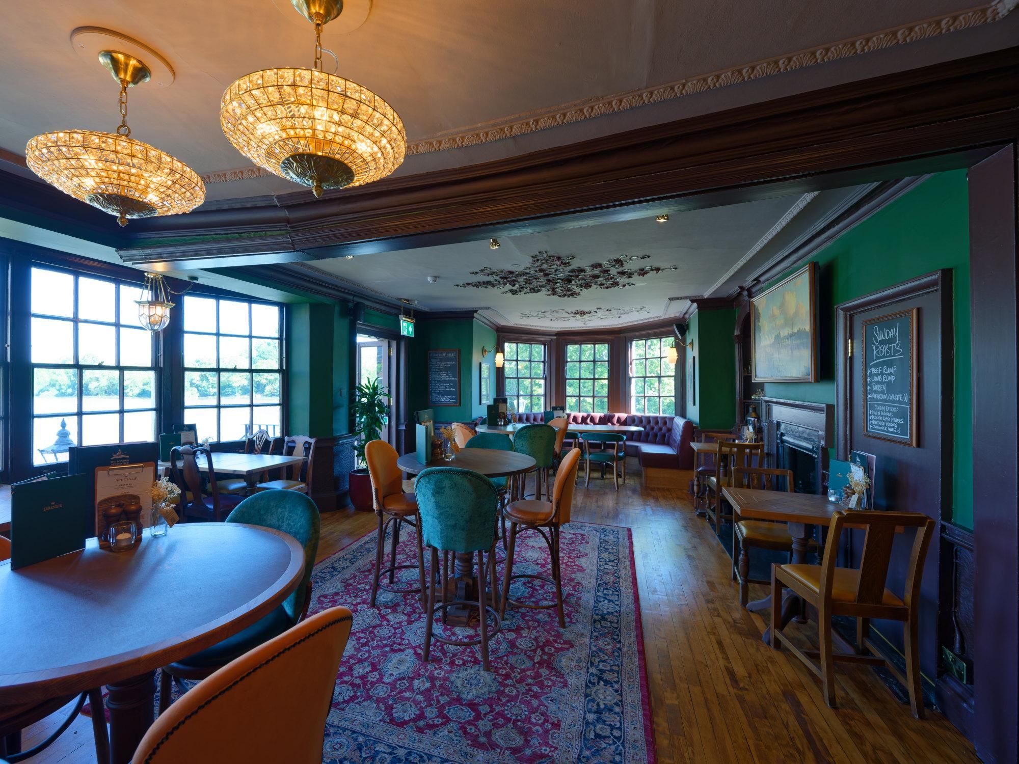London Apprentice, Isleworth. Upstairs area (photo taken Aug 202. (Pub). Published on 14-08-2026