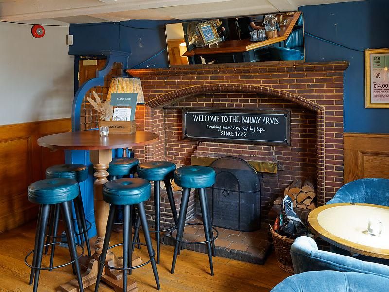 Barmy Arms, Twickenham. (Pub). Published on 15-06-2024