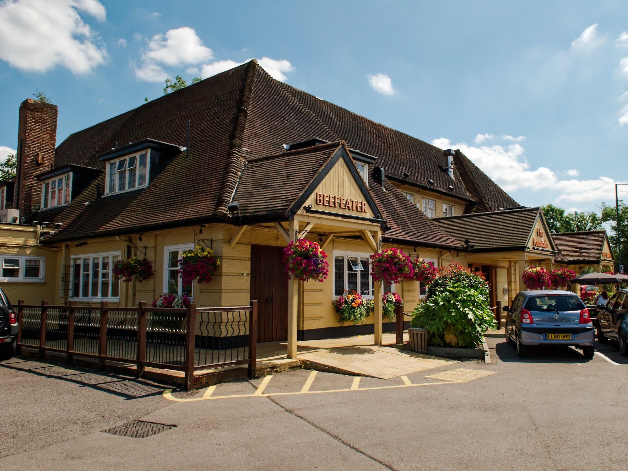Fountain, Twickenham (July 2012). (Pub, External, Key). Published on 27-07-2026