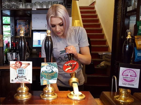 Katie pulling a pint of Cider. (Bar, Publican). Published on 15-06-2016