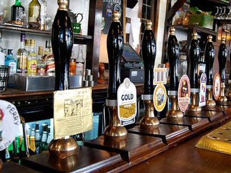 (Pub, Bar). Published on 06-09-2013 