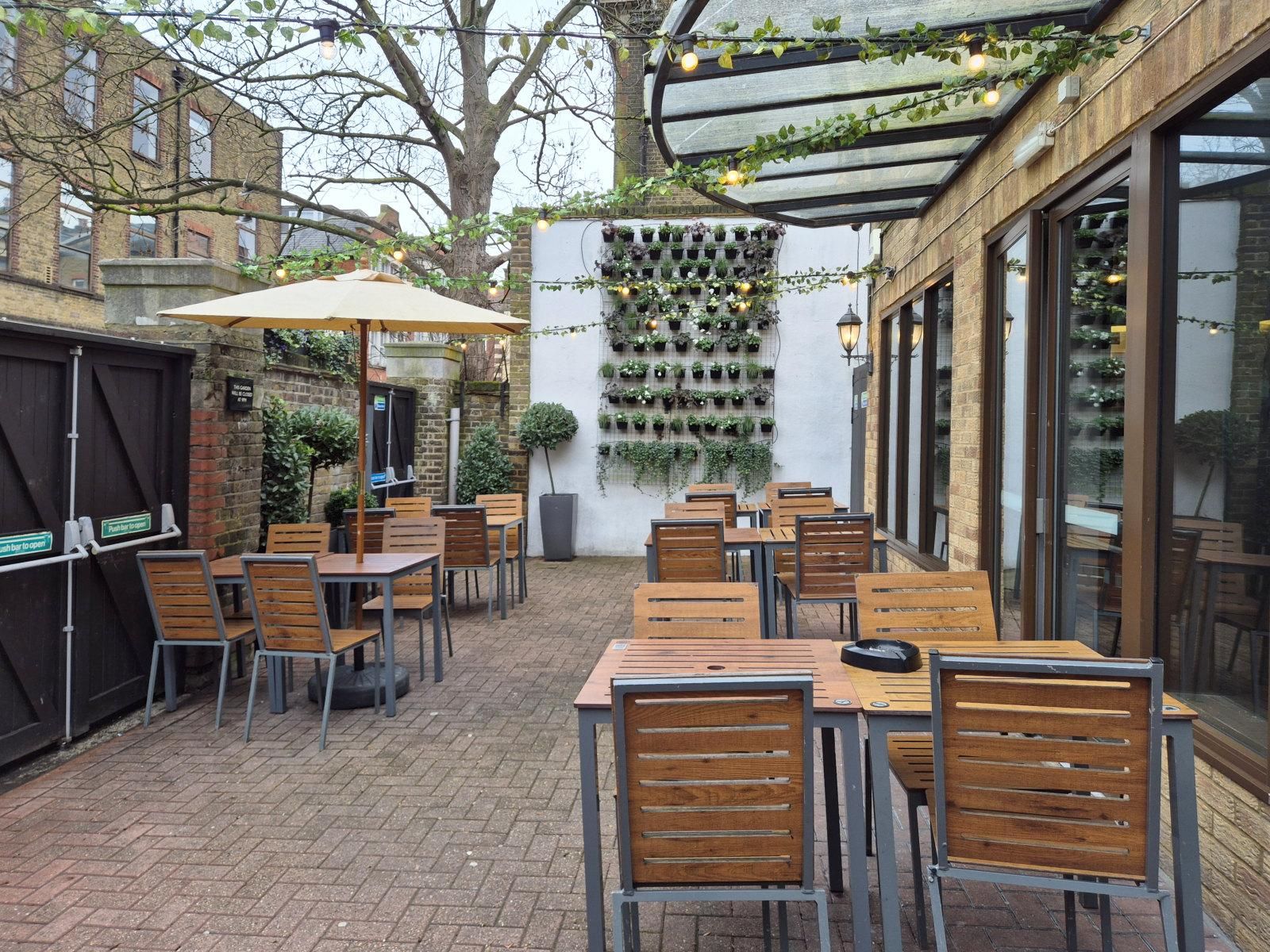 Outside seeting to the rear of the pub. (Feb 2026). (Pub, External, Garden). Published on 28-02-2026