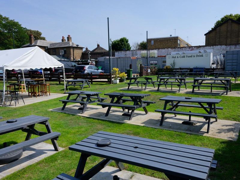 Duke of Cambridge - Whitton - August 2025. (External, Garden). Published on 07-08-2025 