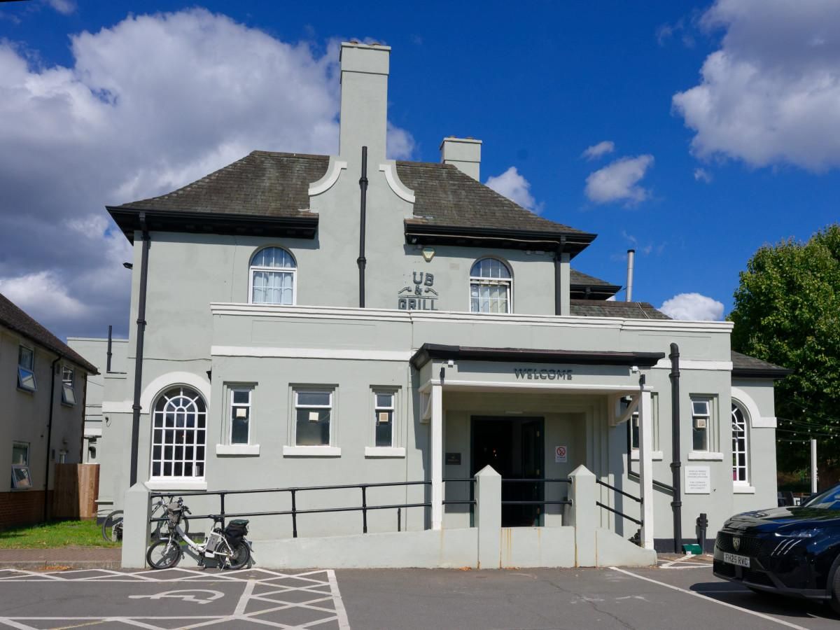 The Winning Post - Side entrance. (External). Published on 15-08-2025