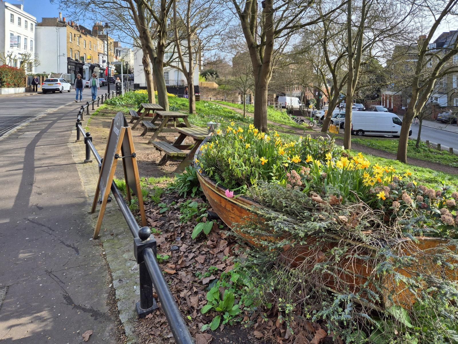 Victoria Inn, Richmond-upon-Thames. (External, Garden). Published on 06-03-2026