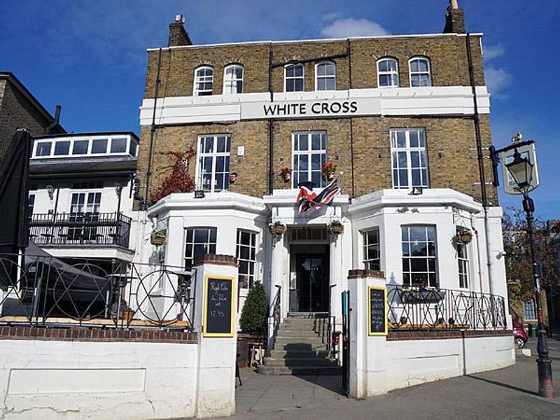 White Cross, Richmond (rebranded 2018). (Pub, External, Key). Published on 01-11-2018