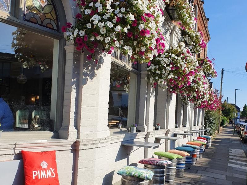 Front seating. (Pub, External). Published on 08-09-2021
