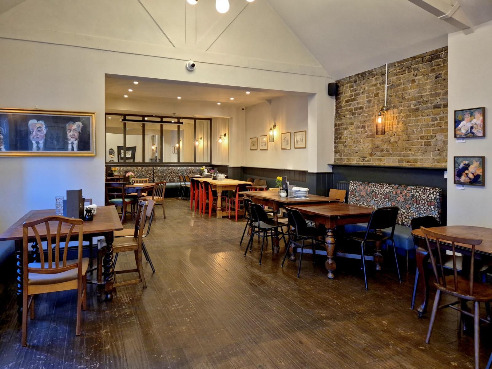 Side dining area (Dec 2025). (Pub, Restaurant). Published on 21-12-2025