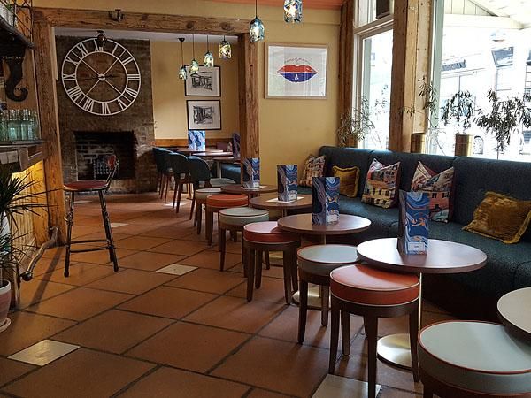 Seating around the bar. (Pub). Published on 08-05-2019