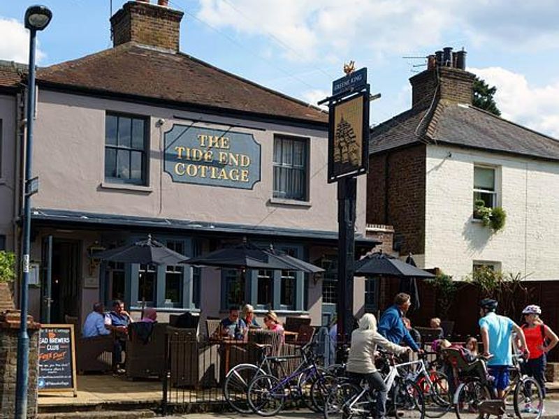 Tide End Cottage, Teddington. (Pub, External, Key). Published on 30-05-2015