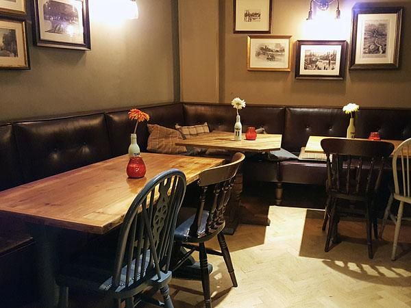 Cosy corner. (Pub). Published on 22-09-2017