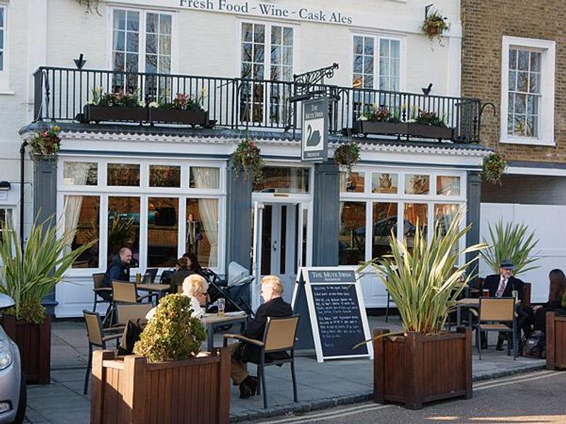 Outside in the sunshine. (Pub, External, Customers). Published on 01-12-2018