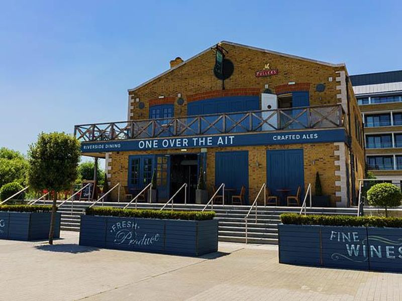 Pub's new colour scheme. 2019. (Pub, External, Key). Published on 02-05-2019