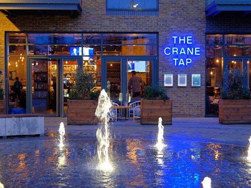 Outside view at night. (Pub, External, Sign, Key). Published on 16-03-2022